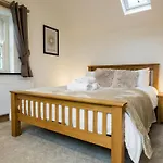 بيت للعطل Fisherbeck Farm *
